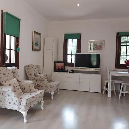 The Village 2 Bedroom Detached With Shared Pool